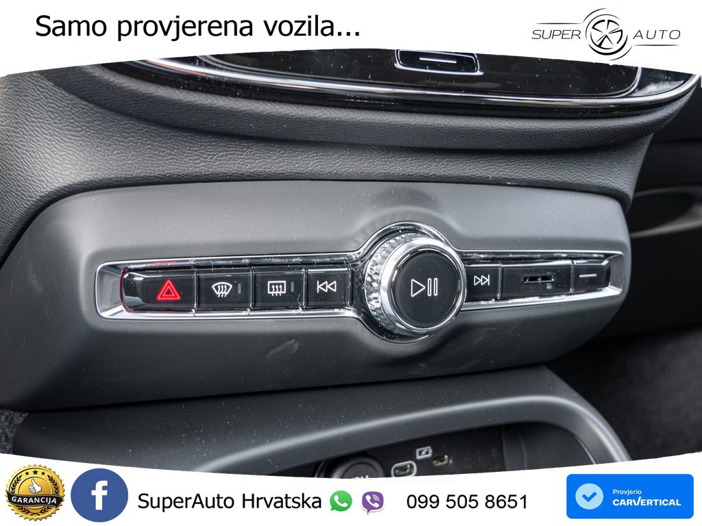 Volvo XC40 2.0 B4 197 KS Automatic ACC+GR SJED+360+PANO
