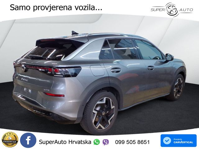 Volkswagen T-Roc 1.5 eTSI (150 KS)  DSG R-Line LED+GR SJED+ACC