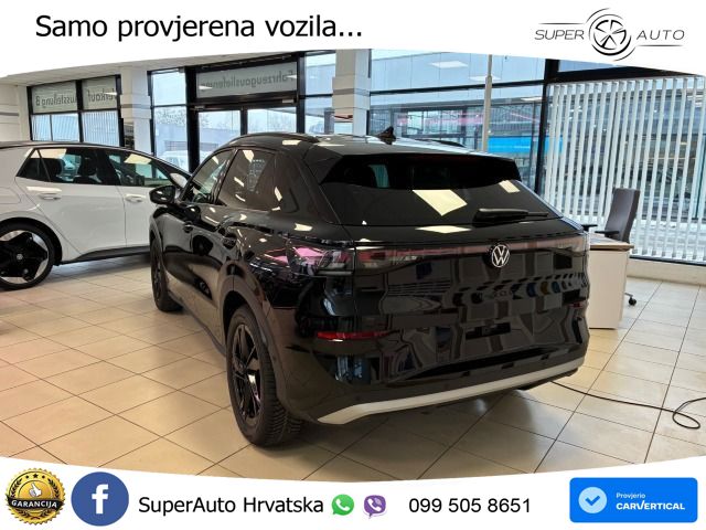 Volkswagen T-Roc 1.5 eTSI (150 KS)  DSG LED+GR SJED+ACC