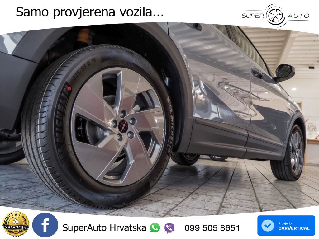 Opel Grandland 1.2 Turbo (145 KS) Hybrid eDCT Edition LED+ACC