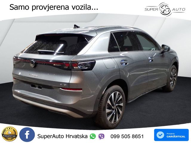 Volkswagen T-Roc 1.5 eTSI (150 KS)  DSG LED+GR SJED+ACC