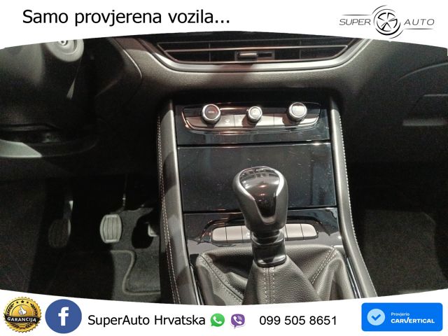 Opel Grandland 1.2i Turbo (130 KS)