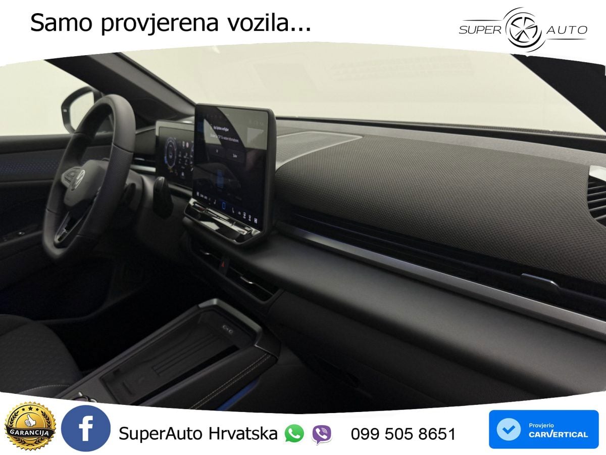 Volkswagen T-Roc 1.5 eTSI (150 KS)  DSG R-Line LED+GR SJED+ACC