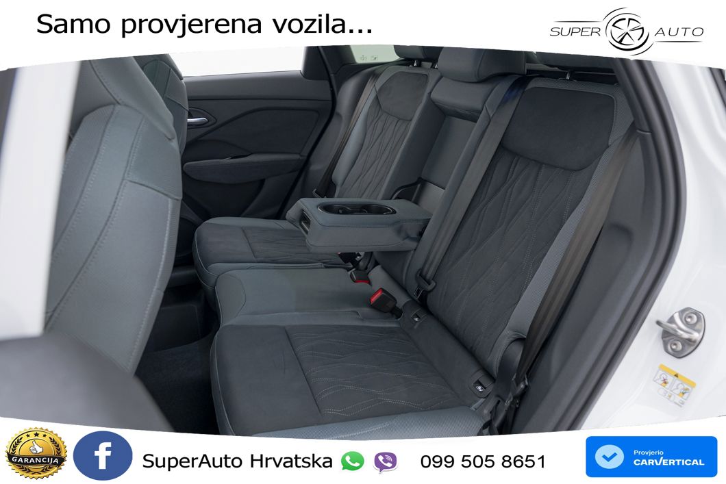 Audi Q3 2.0 TFSI (265 KS) quattro S tronic LED+GR SJED+ACC