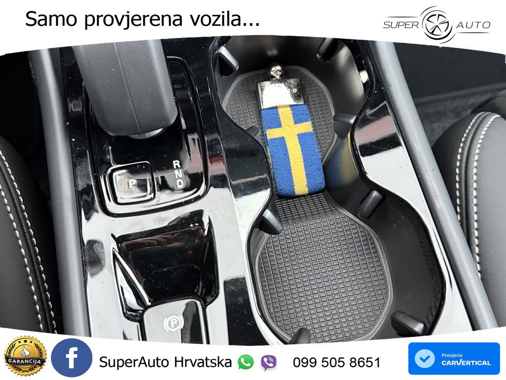 Volvo XC40 2.0 B4 AWD 197 KS Automatic ACC+GR SJED+360+PANO