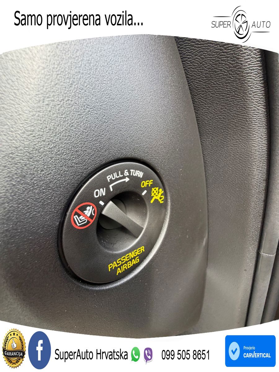 Volvo XC60 B5 Benzin AWD Geartronic ACC+HEAD+4xGR SJED+360+PANO