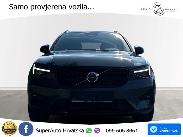 Volvo XC40 2.0 B3 163 KS Automatic ACC+GR SJED+360+PANO