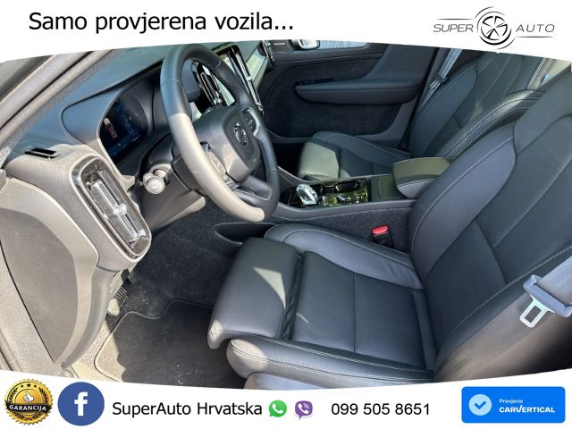 Volvo XC40 2.0 B3 163 KS Automatic ACC+GR SJED+360+PANO