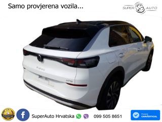 Volkswagen T-Roc 1.5 eTSI (116 KS)  DSG LED+GR SJED+ACC