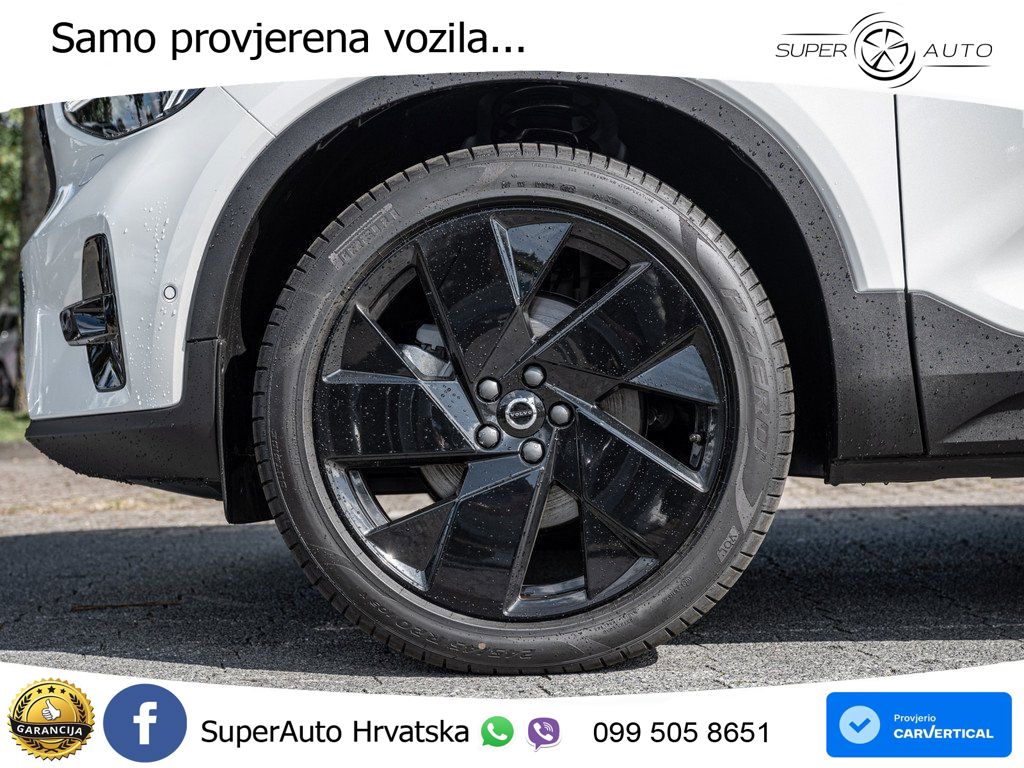 Volvo XC40 2.0 B4 AWD 197 KS Automatic ACC+GR SJED+360+PANO