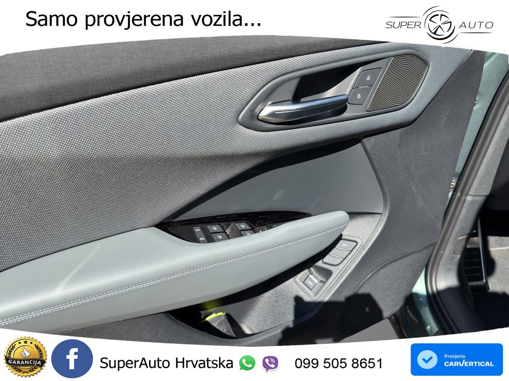 Audi Q3 Sportback 2.0 TDI (150 KS) S tronic S line LED+GR SJED+ACC