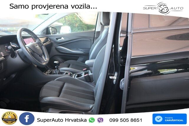 Opel Grandland 1.2i Turbo (130 KS) GS LED+GR SJED+ACC