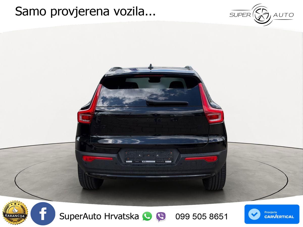 Volvo XC40 2.0 B3 163 KS Automatic ACC+GR SJED+360+PANO