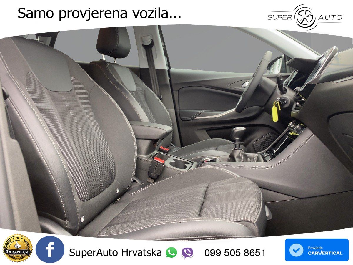 Opel Grandland 1.2i Turbo (130 KS)
