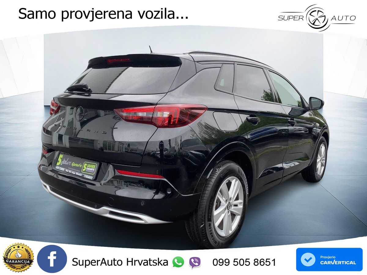 Opel Grandland 1.2i Turbo (130 KS)