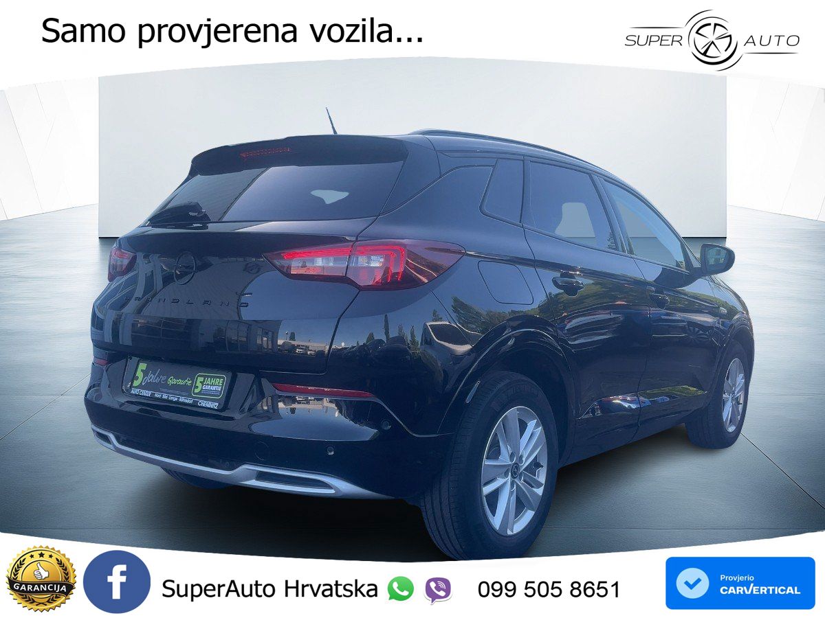Opel Grandland 1.2i Turbo (130 KS)