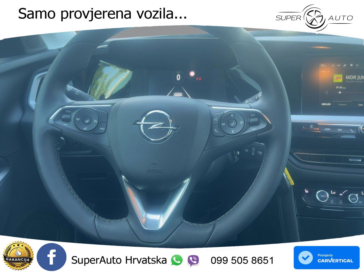 Opel Grandland 1.2i Turbo (130 KS)