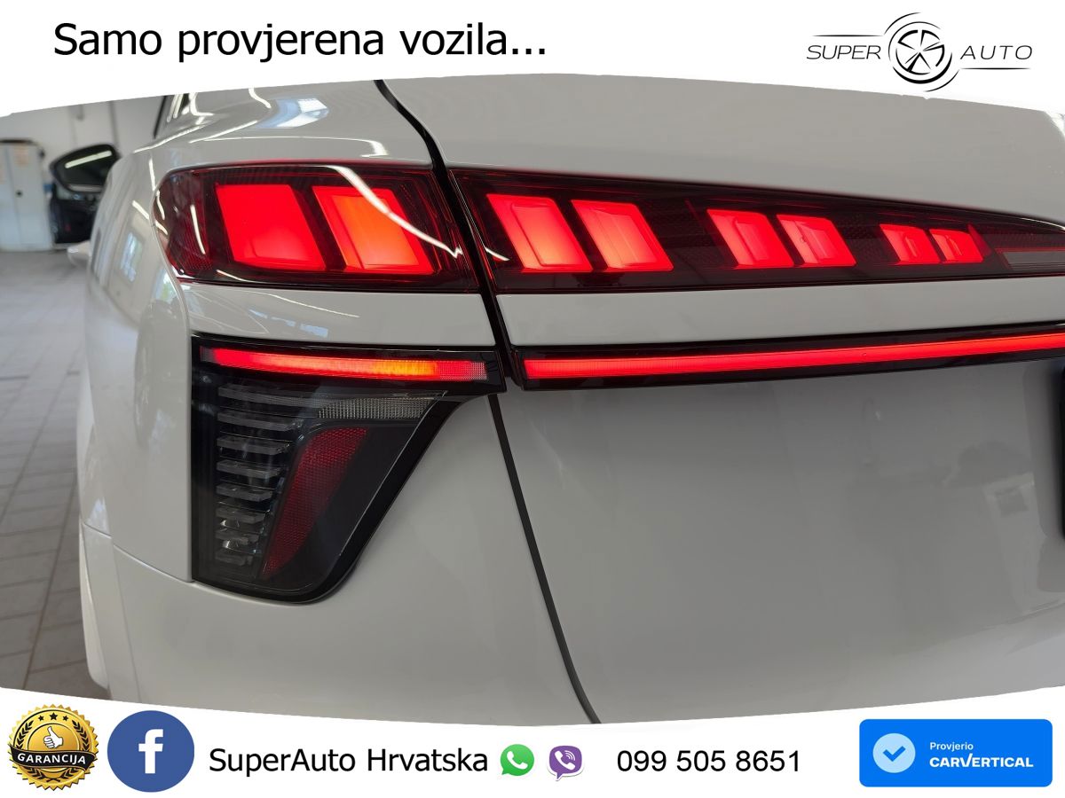 Audi Q3 1.5 TFSIe (272 KS) S tronic S line LED+GR SJED+ACC