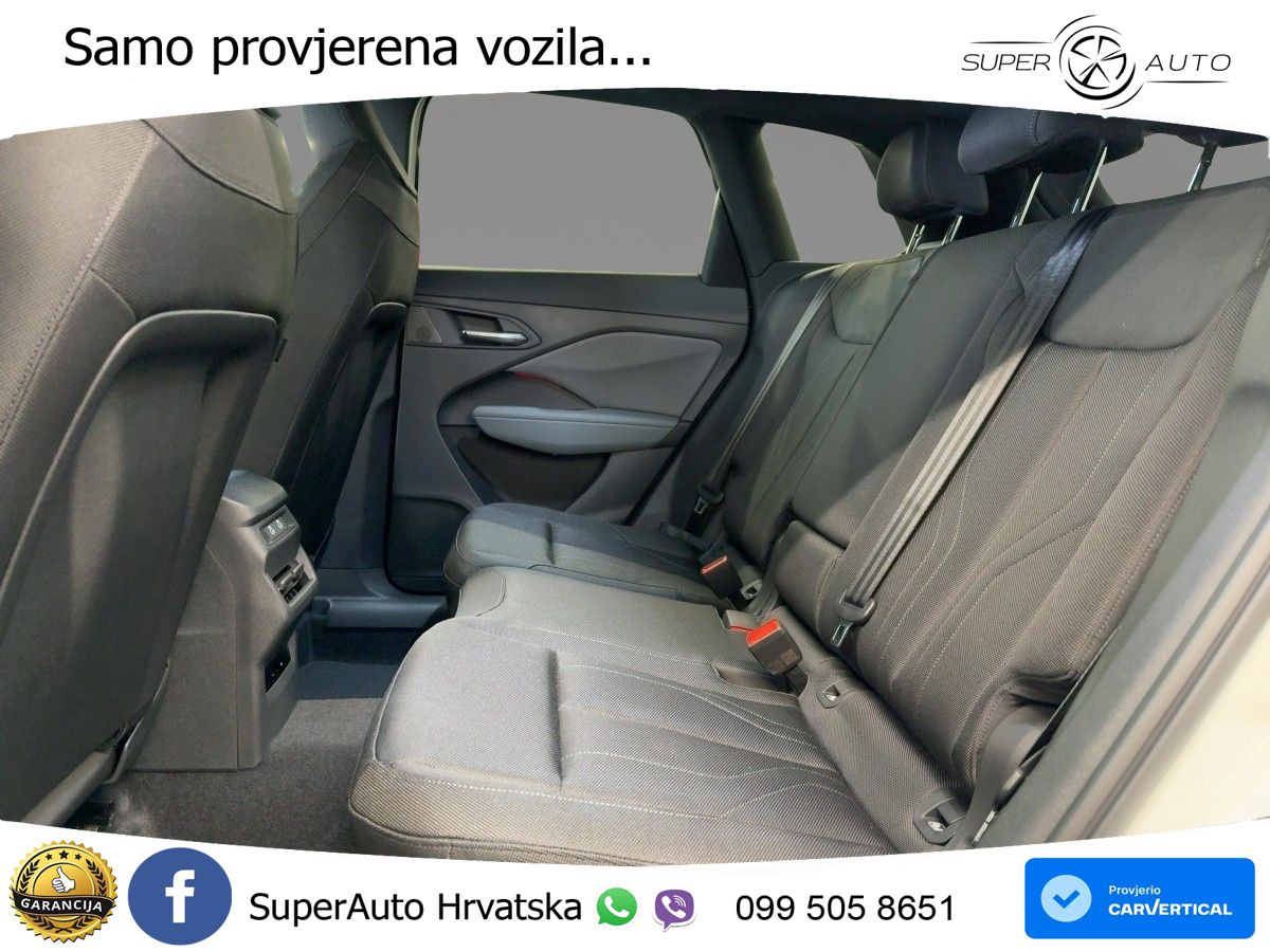 Audi Q3 1.5 TFSIe (272 KS) S tronic S line LED+GR SJED+ACC