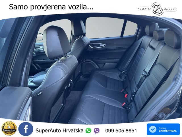 Alfa Romeo Giulia 2.0 Turbo (280 KS) Q4 Automatic LED+GR SJED+ACC