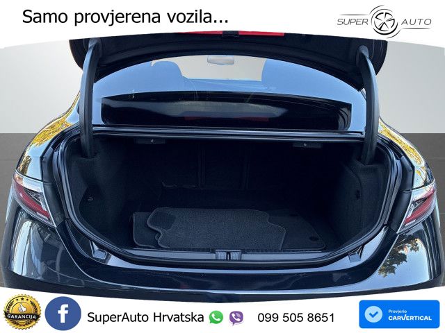Alfa Romeo Giulia 2.0 Turbo (280 KS) Q4 Automatic LED+GR SJED+ACC