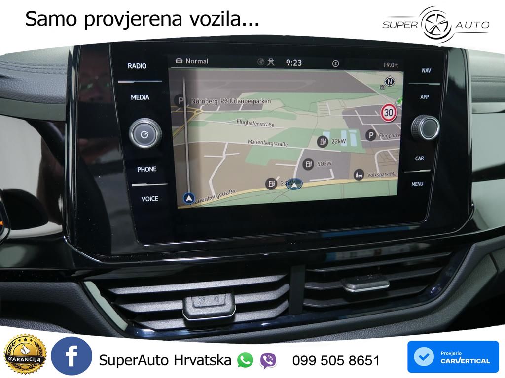 Volkswagen T-Roc 1.5 TSI (150 KS) DSG MATRIX+GR SJED+KAM