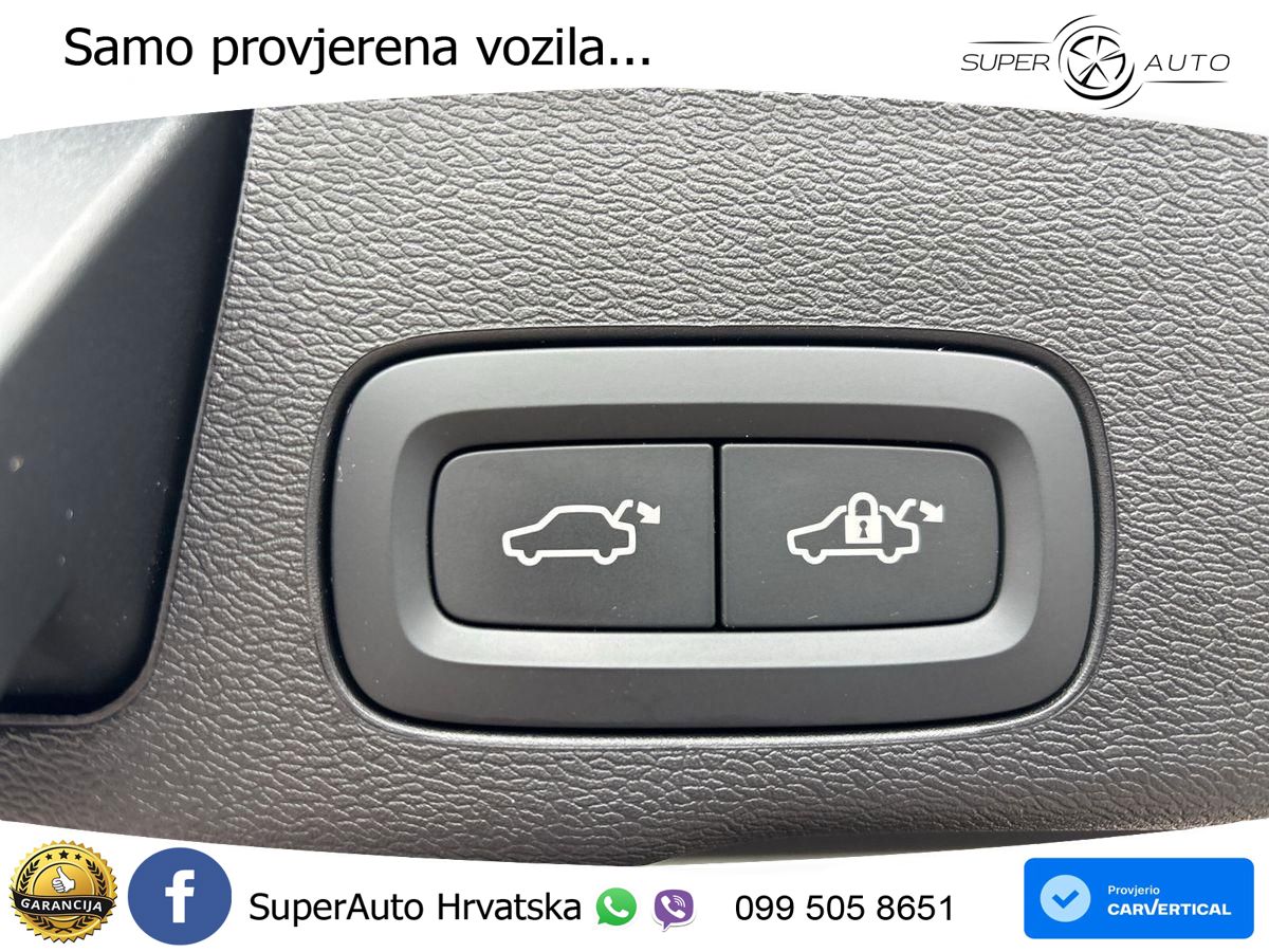 Volvo XC60 B5 Benzin AWD Geartronic ACC+HEAD+4xGR SJED+360+PANO