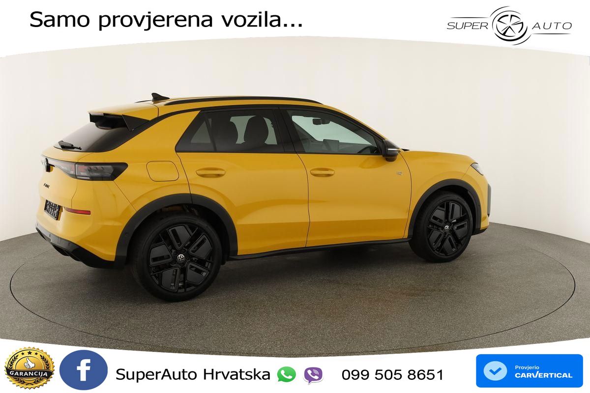 Volkswagen T-Roc 1.5 eTSI (150 KS)  DSG R-Line LED+GR SJED+ACC