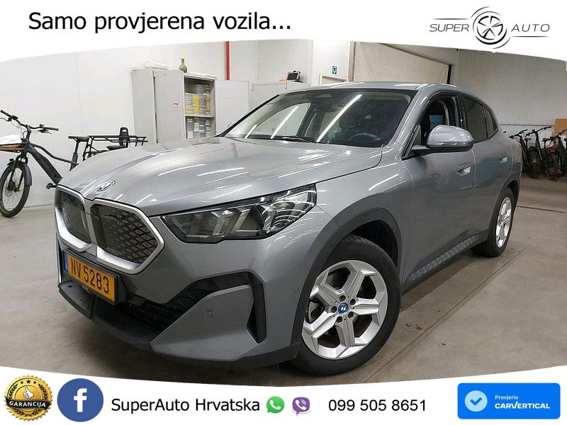 BMW iX2 66.5 kWh (313 KS) xDrive30