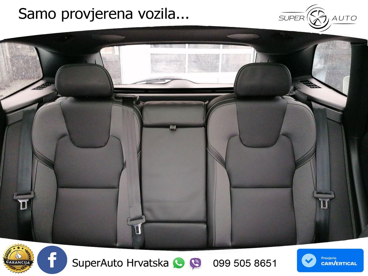 Volvo XC60 B5 Benzin AWD Geartronic ACC+HEAD+4xGR SJED+360+PANO