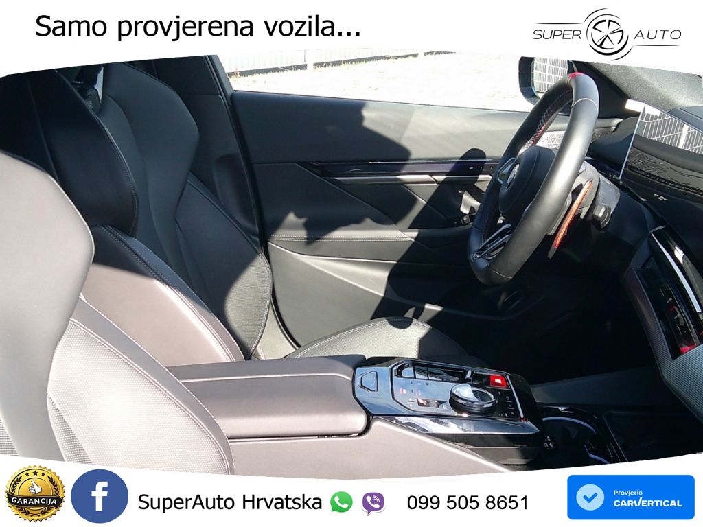 BMW M5 Touring 4.4 V8 (727 KS) xDrive Steptronic LED+GR SJED+ACC