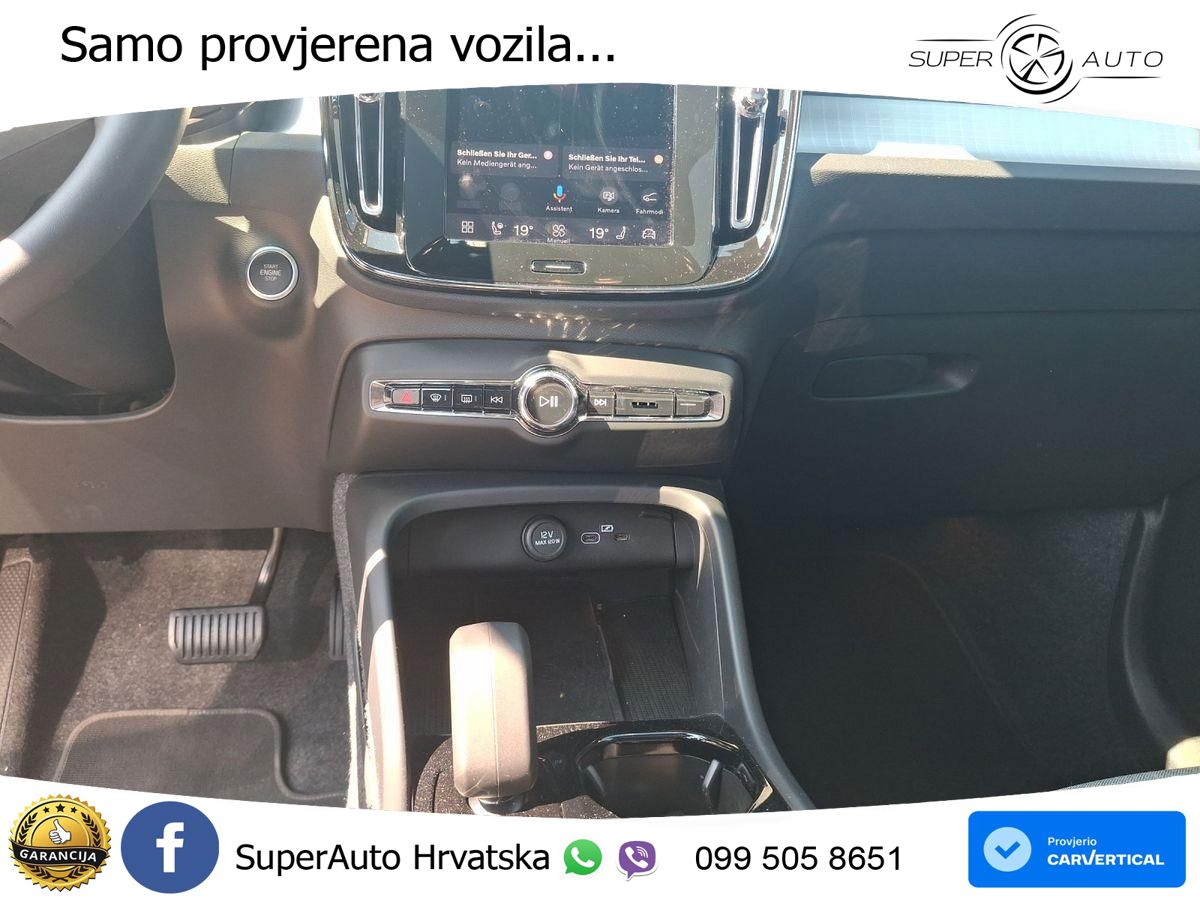 Volvo XC40 2.0 B3 163 KS Automatic ACC+GR SJED+360+PANO