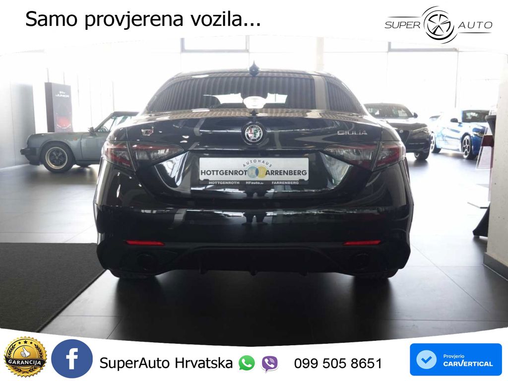 Alfa Romeo Giulia 2.0 Turbo (280 KS) Q4 Automatic LED+GR SJED+ACC