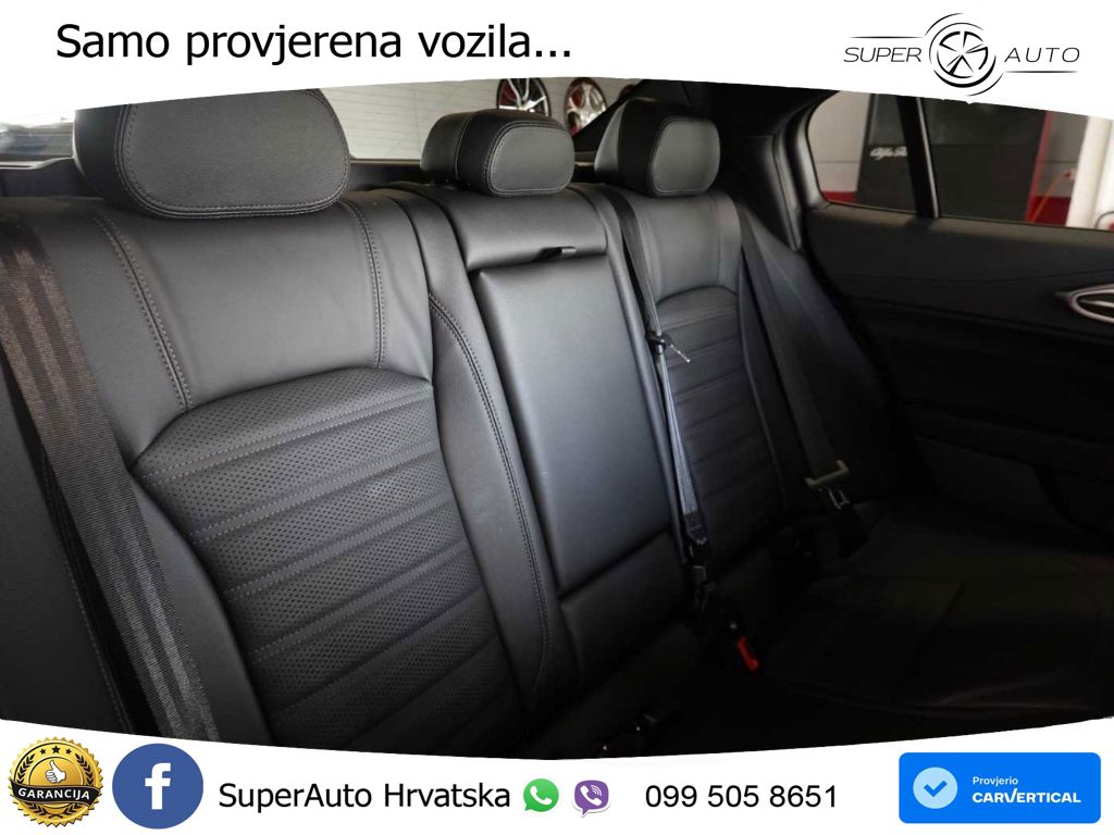 Alfa Romeo Giulia 2.0 Turbo (280 KS) Q4 Automatic LED+GR SJED+ACC