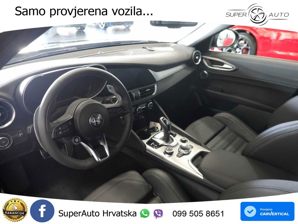 Alfa Romeo Giulia 2.0 Turbo (280 KS) Q4 Automatic LED+GR SJED+ACC