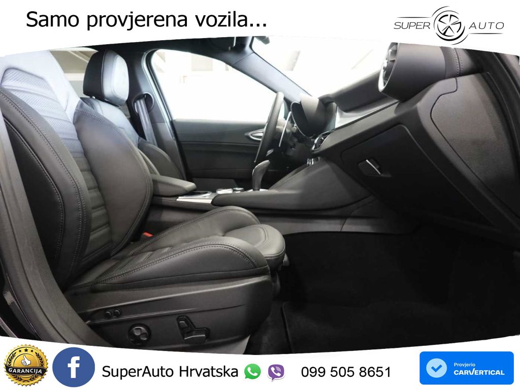 Alfa Romeo Giulia 2.0 Turbo (280 KS) Q4 Automatic LED+GR SJED+ACC