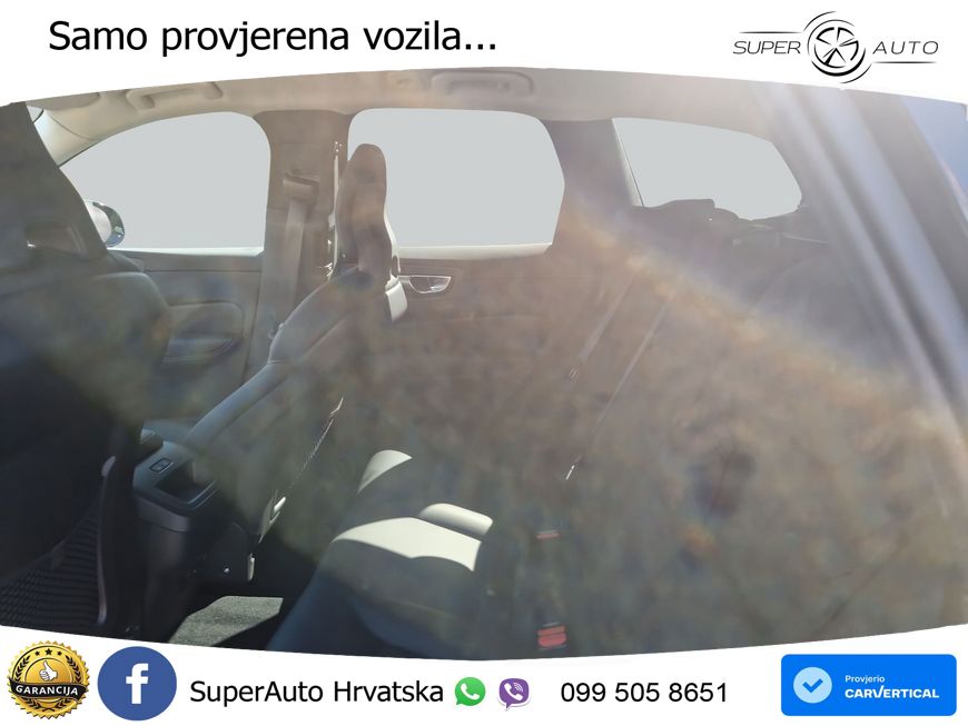 Volvo XC60 B5 Benzin AWD Geartronic LED+GR SJED+ACC