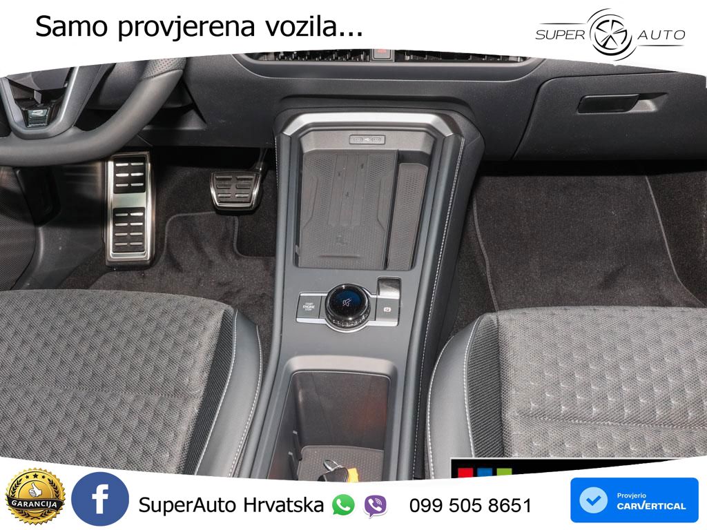 Volkswagen T-Roc 1.5 eTSI (150 KS)  DSG R-Line LED+GR SJED+ACC