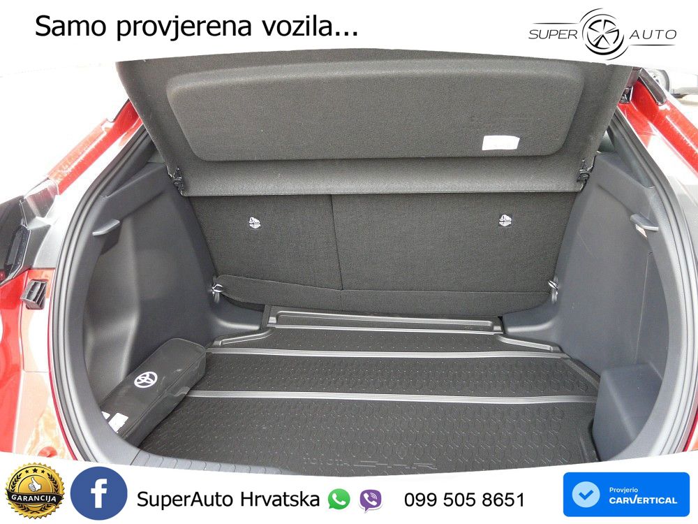 Toyota C-HR 2.0 (198 KS) Hybrid e-CVT Team D LED+GR SJED+ACC