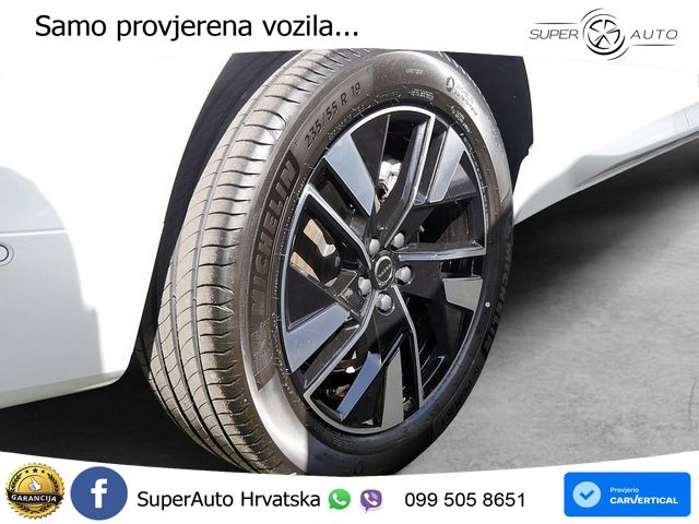 Volvo XC60 T8 AWD Geartronic LED+GR SJED+ACC