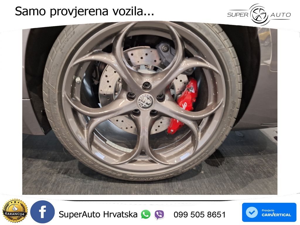 Alfa Romeo Giulia Quadrifoglio 2.9 V6 Bi-Turbo (520 KS) Automatic LED+GR SJED+ACC