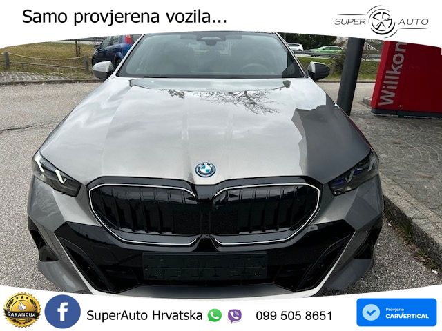 BMW 530e Touring (299 KS) xDrive Steptronic LED+GR SJED+ACC