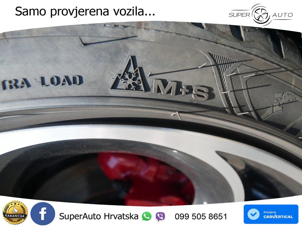 Alfa Romeo Giulia 2.0 Turbo (280 KS) Q4 Automatic LED+GR SJED+ACC