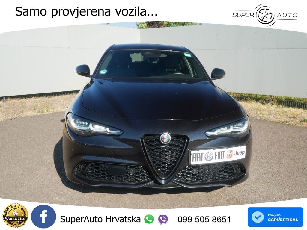 Alfa Romeo Giulia 2.0 Turbo (280 KS) Q4 Automatic LED+GR SJED+ACC