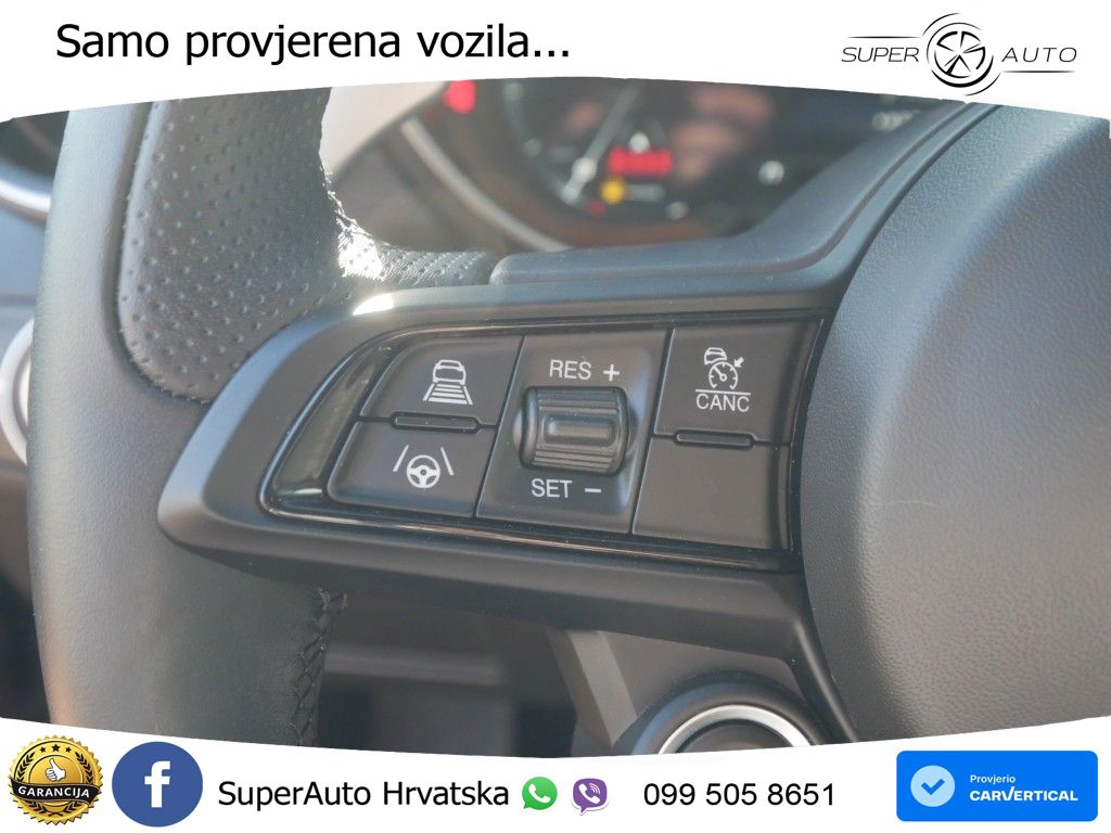 Alfa Romeo Giulia 2.0 Turbo (280 KS) Q4 Automatic LED+GR SJED+ACC