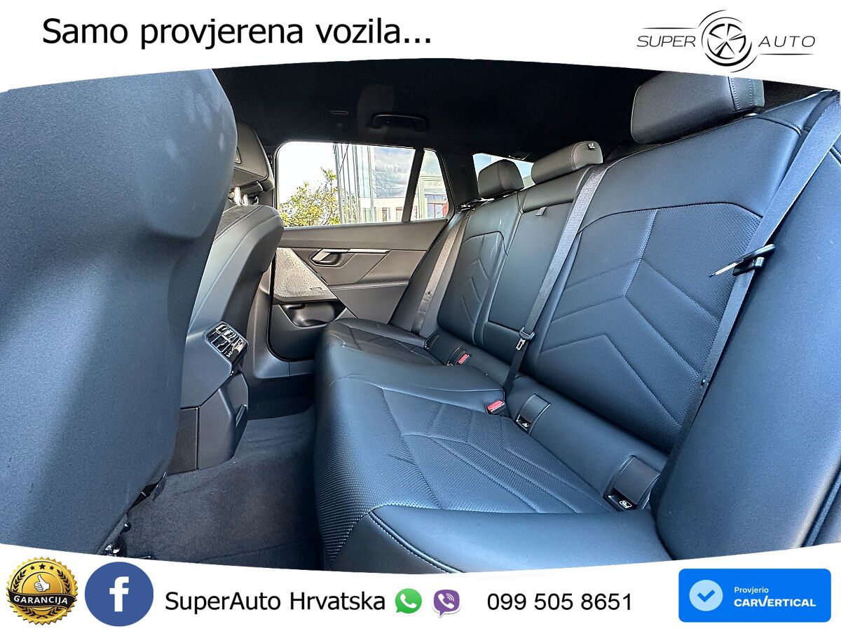 BMW 520i Touring (208 KS) Steptronic
