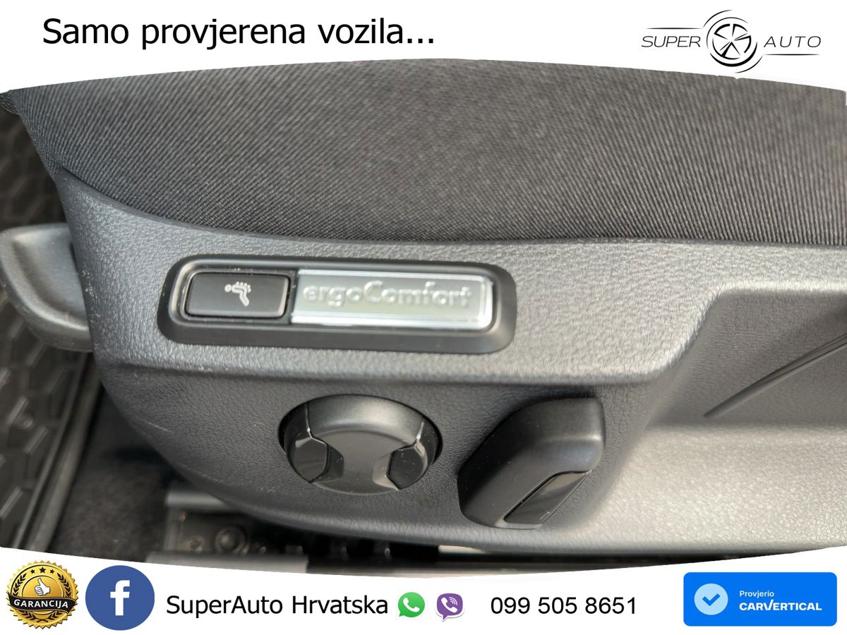 Volkswagen Passat Variant GTE 1.4 TSI (218 KS) DSG LED+GR SJED+ACC