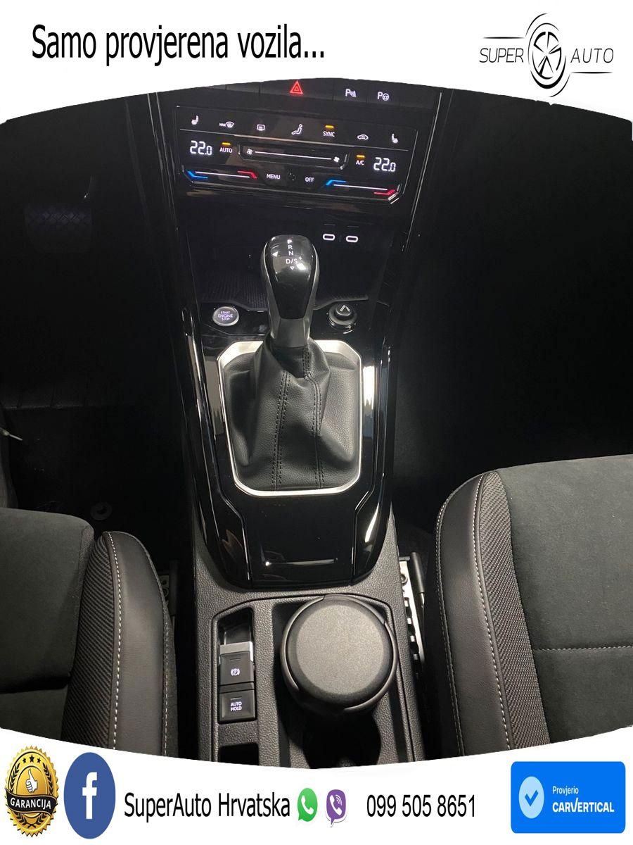 Volkswagen T-Roc 1.5 TSI (150 KS) DSG MATRIX+GR SJED+KAM