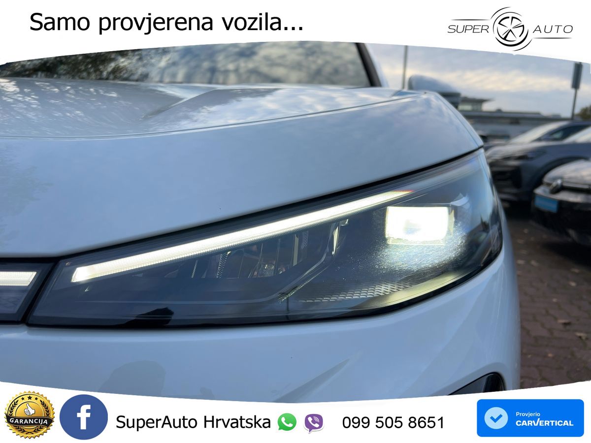 Volkswagen T-Roc 1.5 eTSI (150 KS)  DSG R-Line LED+GR SJED+ACC