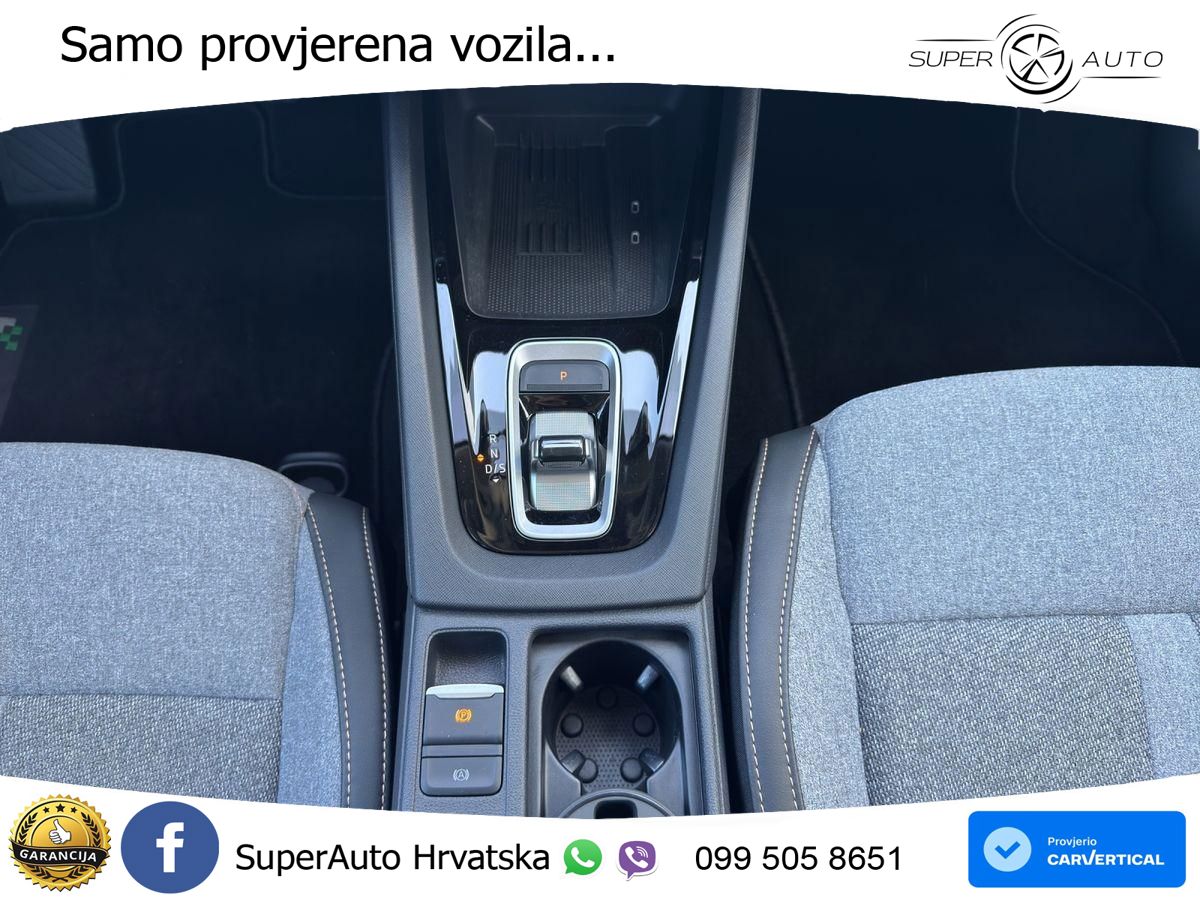 Škoda Octavia Combi 2.0 TDI (150 KS) DSG Selection LED+GR SJED+ACC